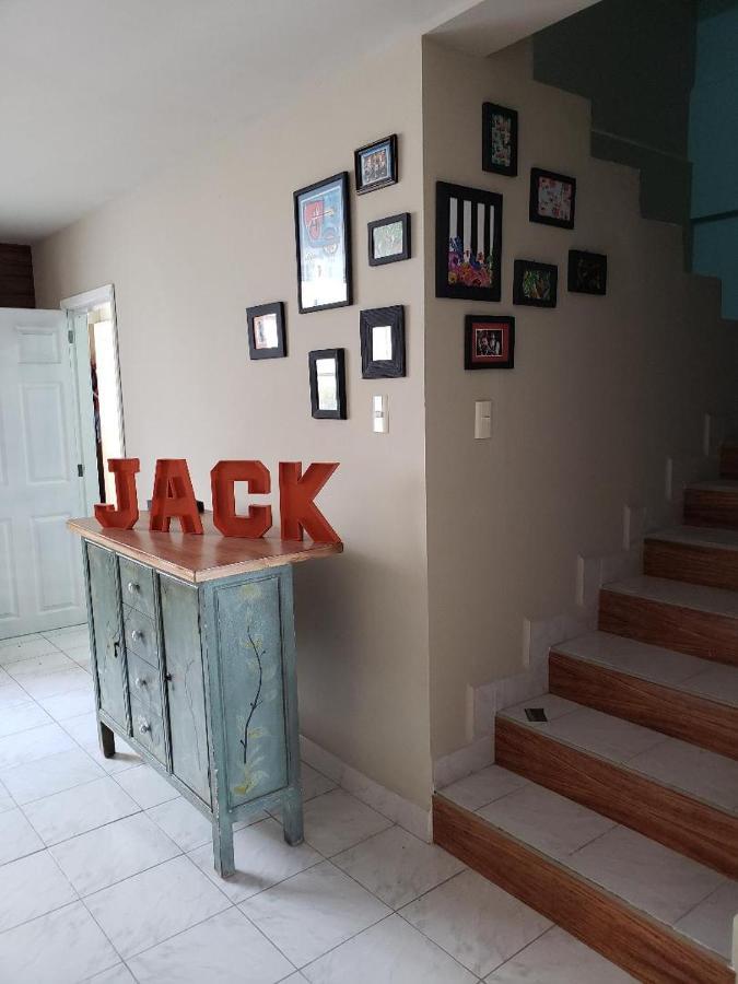 Jack Hostales León Eksteriør billede